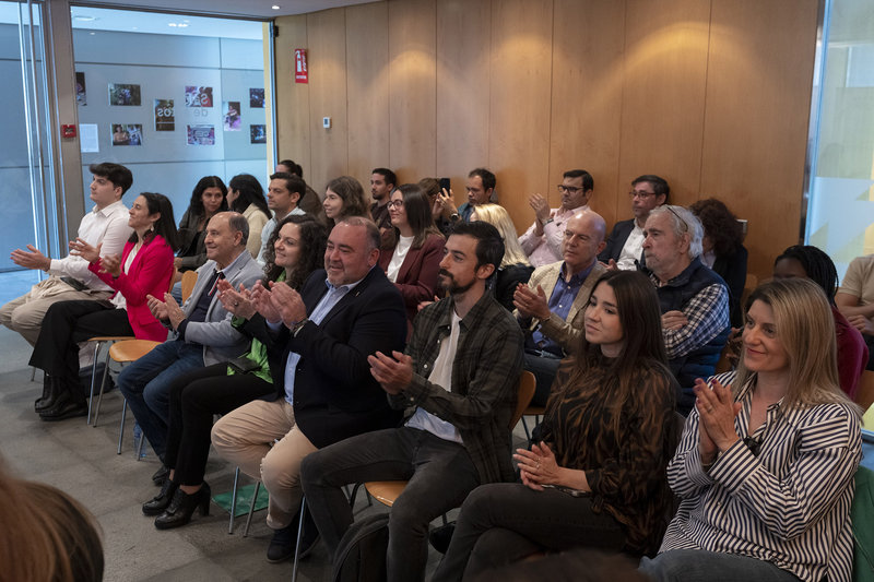 Autoridades y patrocinadores de Move Up!