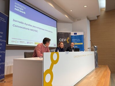 Pablo Rojo Ceinos, director de Operaciones de CEEI Valencia; Elisa A. del Río Peris, directora del Área Técnica de CEV, y Gonzalo Belenguer, Director General de REDIT