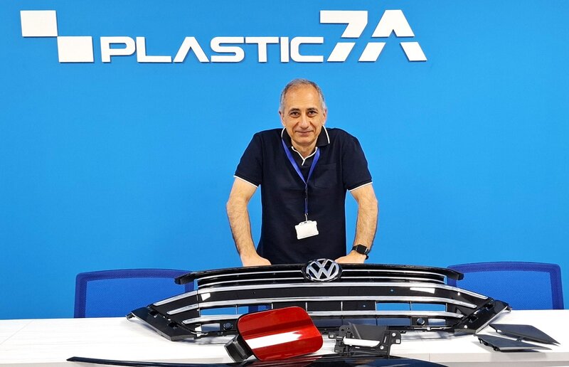 Entrevista a Javier Padr�s, Director de Mejora Continua en�PLASTIC7A