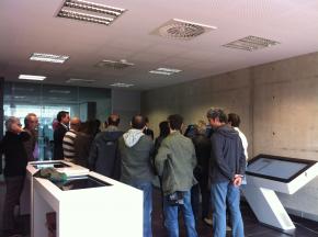 Double experience show room2