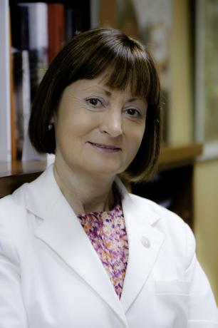 M� Vicenta Mestre