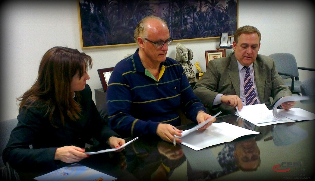 Firma Convenio CEEI y CFP Ripoll�s