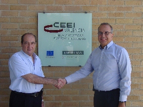 Jes�s Casanova (CEEI Valencia) y Eduardo Medina (Canacintra M�xico) 