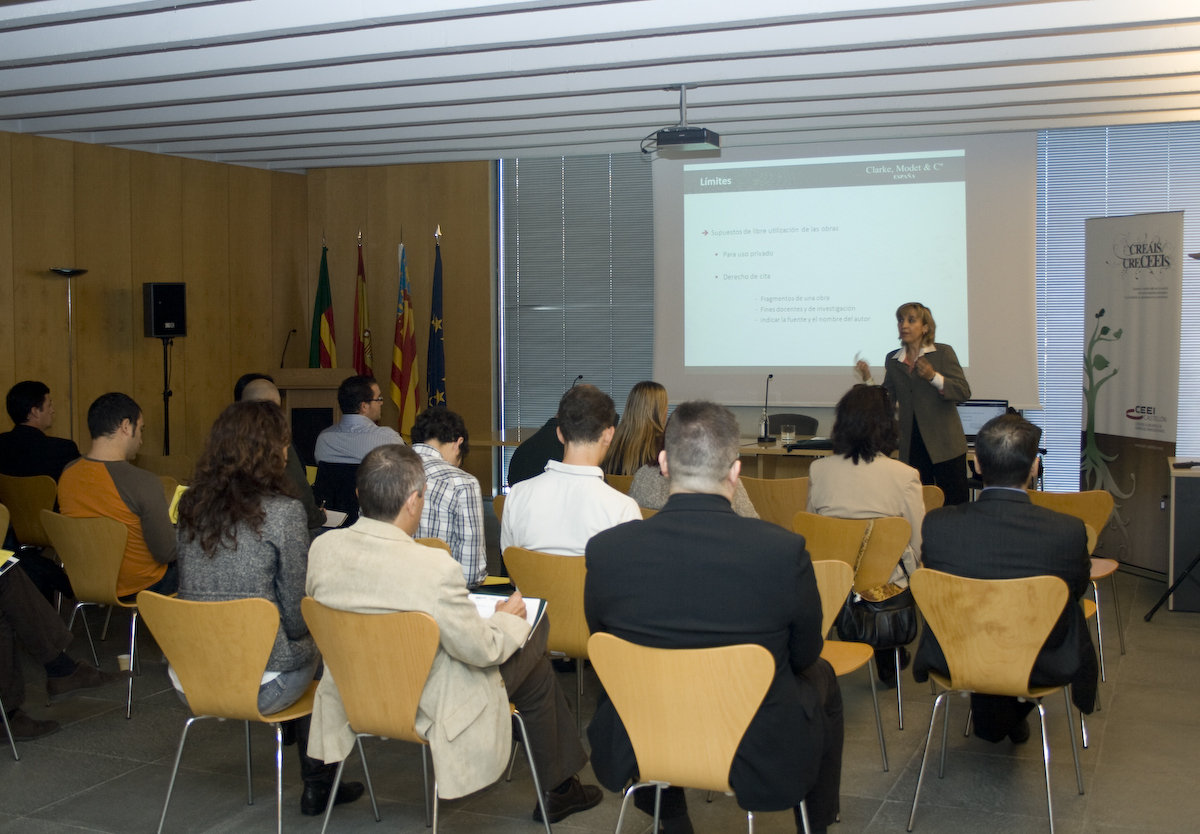 Dolores Carmona de Clarke, Modet & C�