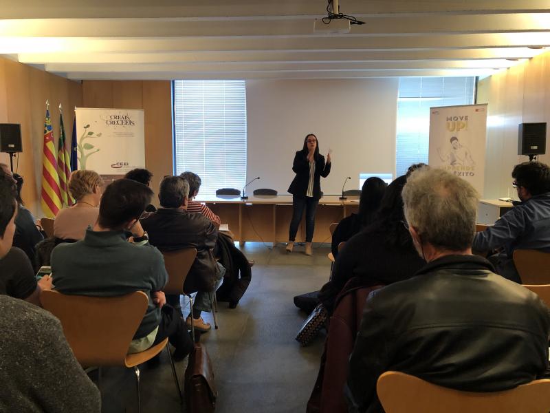 Jornada informativa programa MOVE UP! Emprende con �xito (4)[;;;][;;;]