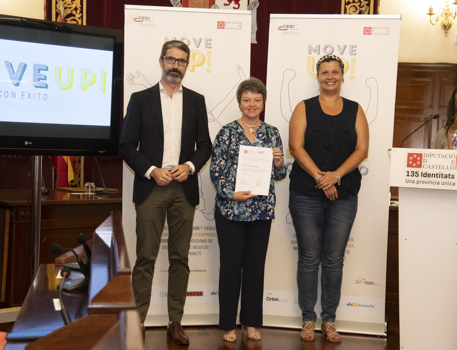 Acto entrega de premios y diplomas MOVE UP! emprende con �xito 2019 (8)[;;;][;;;]