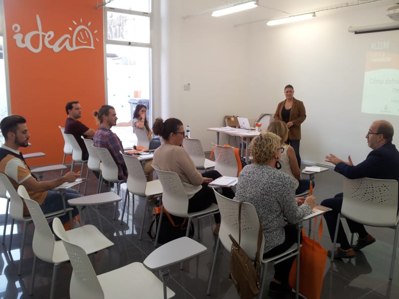 Inicio programa Forma Empr�n en Alzira (1)[;;;][;;;]